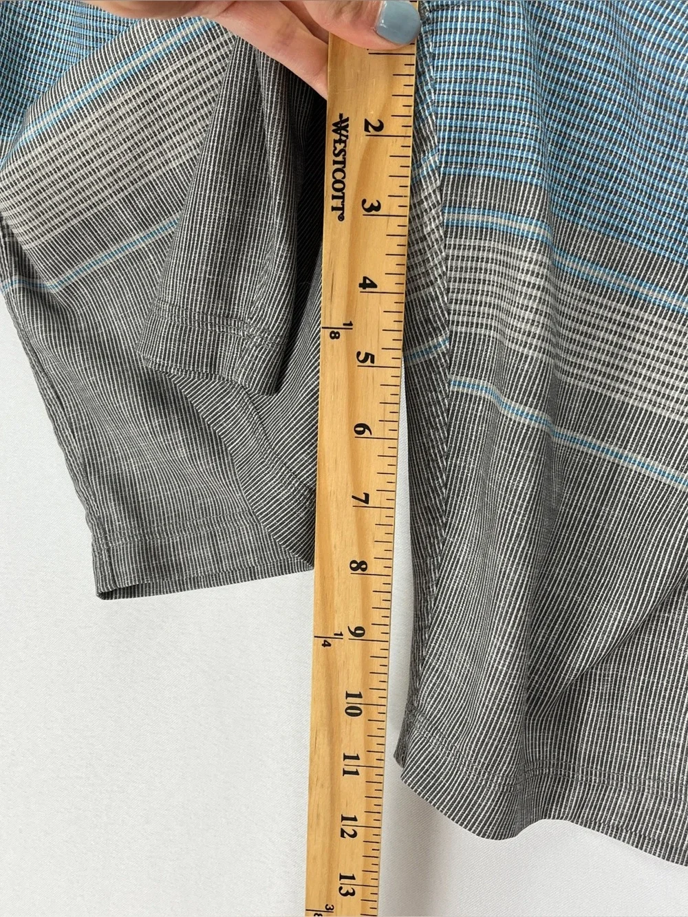 O’Neill Swim Board Shorts Men’s Size 38 Blue Grey Striped Drawstring Waist